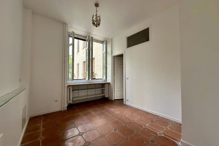 A louer à Nice, quartier de Cimiez, superbe 3 pièces dans le Palais Majestic. - Photo 2