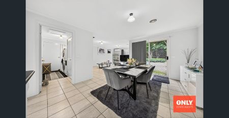 Well Appointed Home Close to Freeways, Shops & Transport - Photo 4