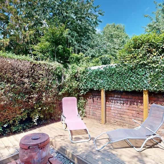 2 bedroom terraced house to rent - Photo 1