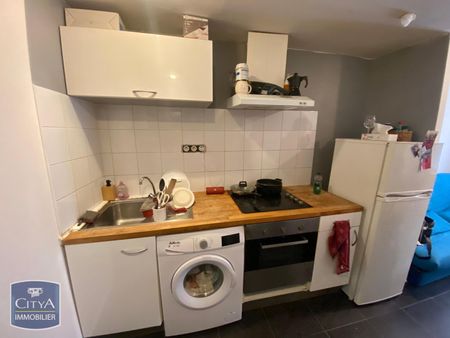 Location Appartement 1 pièce 20m² TOULON 83100 - Photo 2