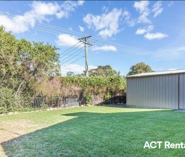 11 Larcombe Street, Fadden ACT 2904 - House For Rent | Domain - Photo 2