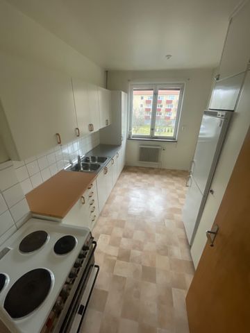 Heljestrandsgatan, Eskilstuna - Foto 2