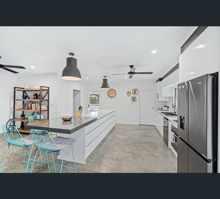 59-61 Baronia Cres, Holloways Beach, Qld 4878 - Photo 2
