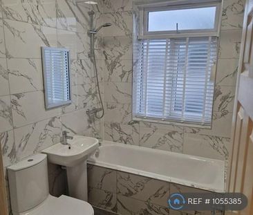 1 bedroom in a house share to rent - Photo 6