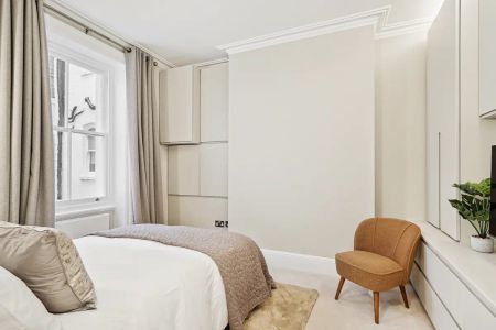 5 bedroom flat in Chelsea - Photo 5