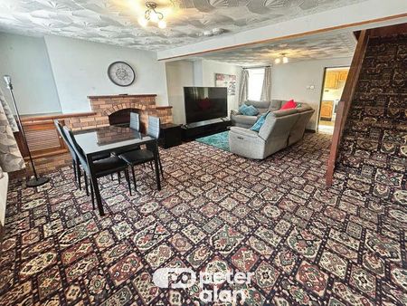 Queens Road, Skewen, Neath, SA10 - Photo 2