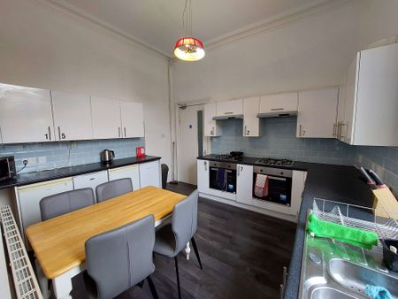 Beautiful & friendly shared house overlooking Granville Square - Photo 3