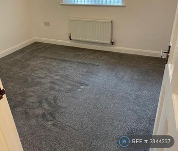 2 bedroom end of terrace house to rent - Photo 3