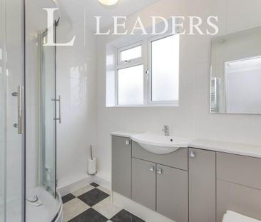 3 bedroom house to rent - Photo 3