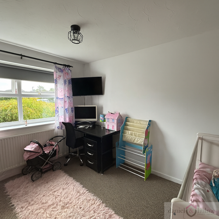 4 bedroom detached house to rent - Photo 3