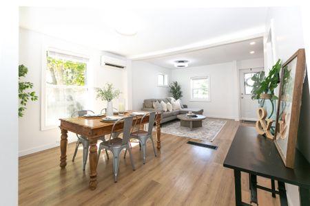 For Lease - 330 Laclie Street, Orillia, Ontario - Photo 3