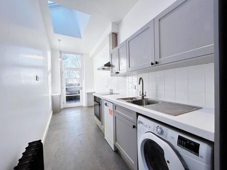 1 bedroom Flat To Let Total Size: 496 SQ FT - Photo 2