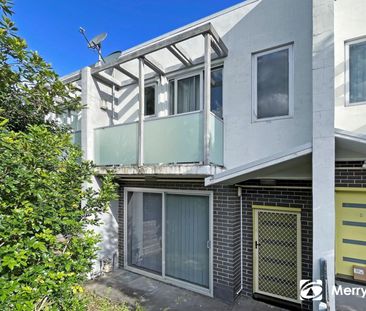 Spacious townhouse with lots to offer - Photo 6