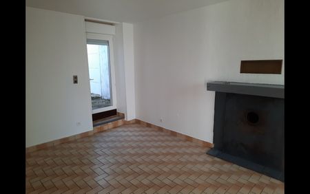 Location Maison 4 pièces 87 m² Pérassay - Photo 2