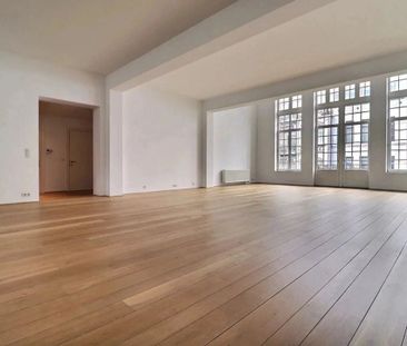 Triplex te huur in Elsene voor € 3.660 met 3 slaapkamers - Foto 1