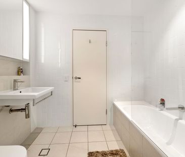 Contemporary Comfort in a Prime Location - Photo 2