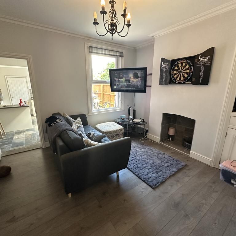 4 bedroom house to rent - Photo 1