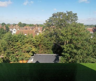 3 Bed Flat, Ambleside Avenue, SW16 - Photo 3