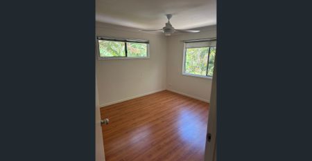 🔹 Private 3-Bedroom Island Home with Verandahs + Under-House Storage - Photo 2