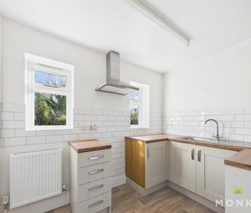 2 bedroom semi-detached house to rent - Photo 4