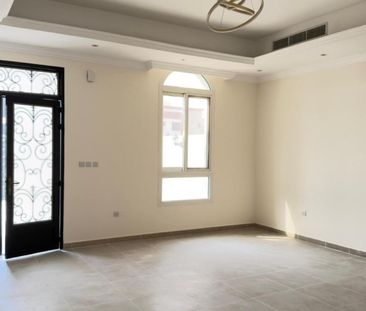 Spacious 4BHK Villa for Rent in Al Hoshi Sharjah - Photo 4