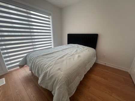 For Lease - 128 Danielle Moore Circle, Toronto, Ontario - Photo 2