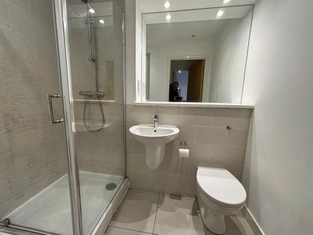 1 bedroom apartment to rent - Photo 4