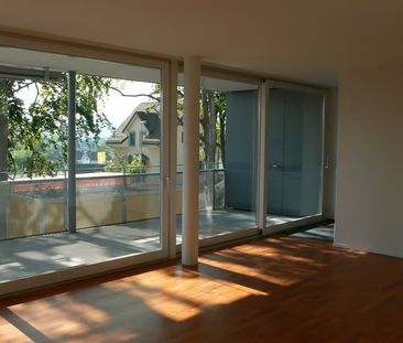 Helle 4.5-Zimmer-Wohnung mit Balkon in Dübendorf – sofort verfügbar! - Foto 4