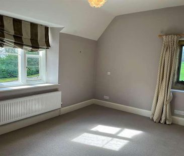 Station Road, Stow On The Wold, GL54 - Photo 4