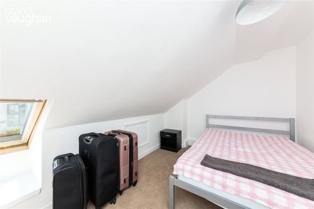 5 bedroom semi-detached house to rent - Photo 4