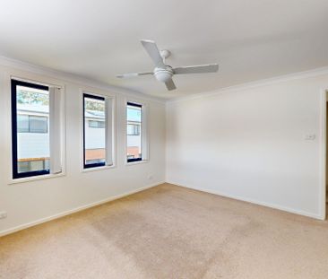 2/13A Wilton Drive, East Maitland NSW 2323 - Photo 1