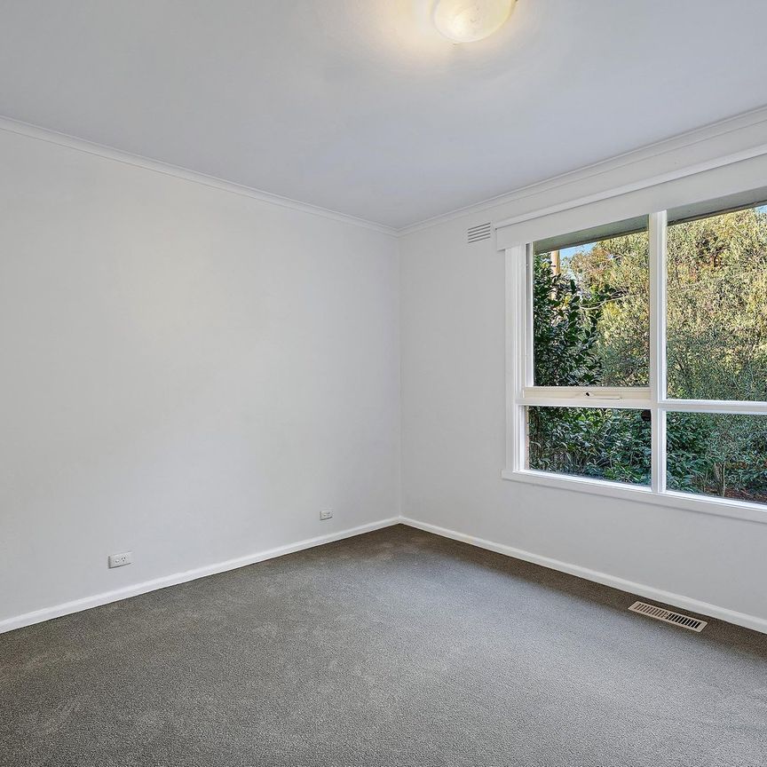105 Pembroke Road, Mooroolbark - Photo 1