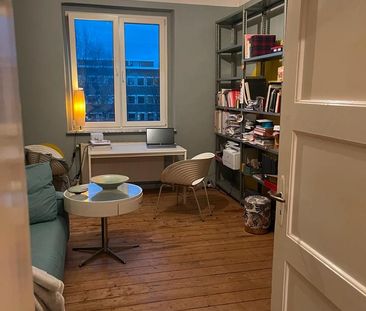 charmante 2 Zimmer Altbauwohnung im Kreuzviertel - Photo 2