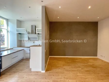 Erdgeschosswohnung mit Küche und Stellplatz in Beckingen-Reimsbach - Foto 2