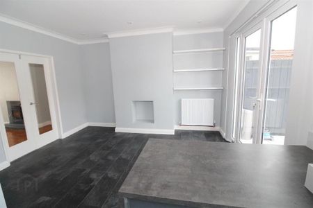 20 Osterley Park, Newtownabbey, BT36 6EW - Photo 4