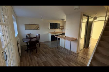 3 Bed Terraced House, Arundel Road, CV3 - Photo 2