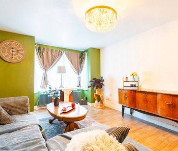 Room in a Shared Flat, St. Clair Street, EH6 - Photo 1