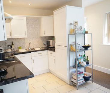 1 bedroom apartment to rent - Photo 2