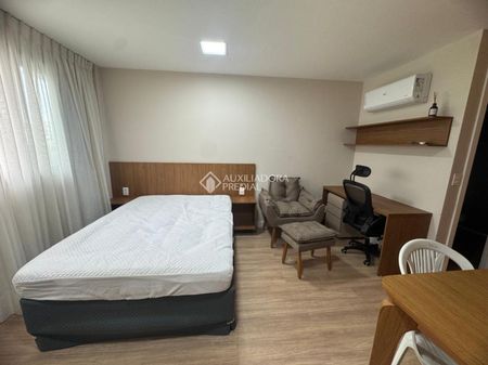 Apartamento com 1 quarto e 30m² para alugar em Cidade Baixa, Porto Alegre. - Photo 2