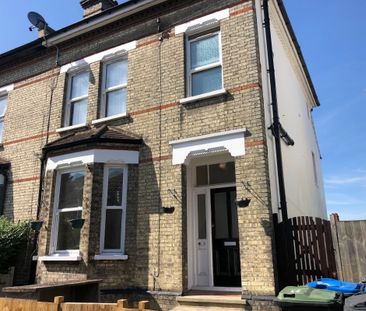 Room in a Shared House, Quadrant Road, CR7 - Photo 3