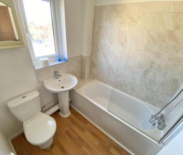 2 bedroom house to rent - Photo 3