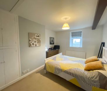 2 bedroom terraced house to rent - Photo 4