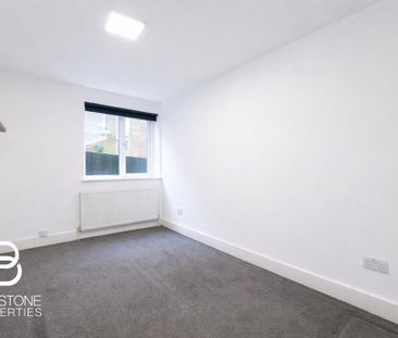 1 bedroom ground floor flat to rent - Photo 2