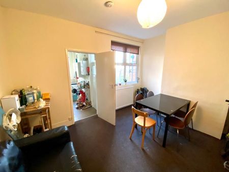 4 bedroom house share to rent - Photo 2