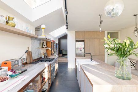 Leighton Gardens - Photo 2