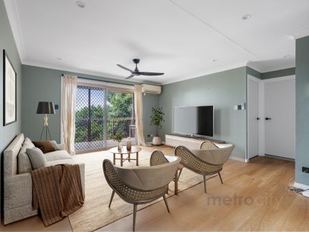 This 2 Bed, 2 bath with air con is calling your name! - Photo 3