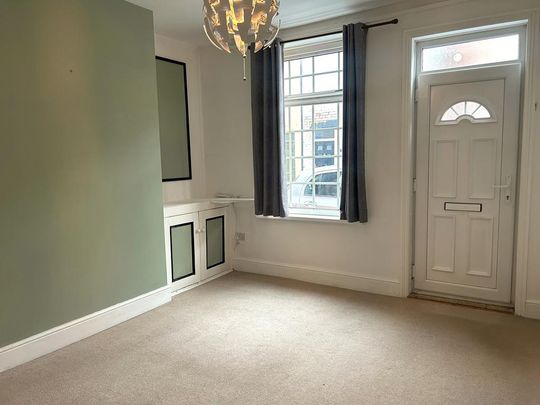 2 bedroom semi-detached house to rent - Photo 1