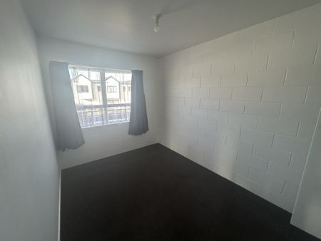 Freshly Updated Two-Bedroom Top-Level Unit - Close to Town! - Photo 3
