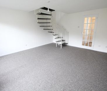 2 bedroom terraced house to rent - Photo 2