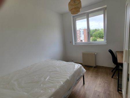 Location Appartement 4 pièces 11m² AMIENS 80000 - Photo 4